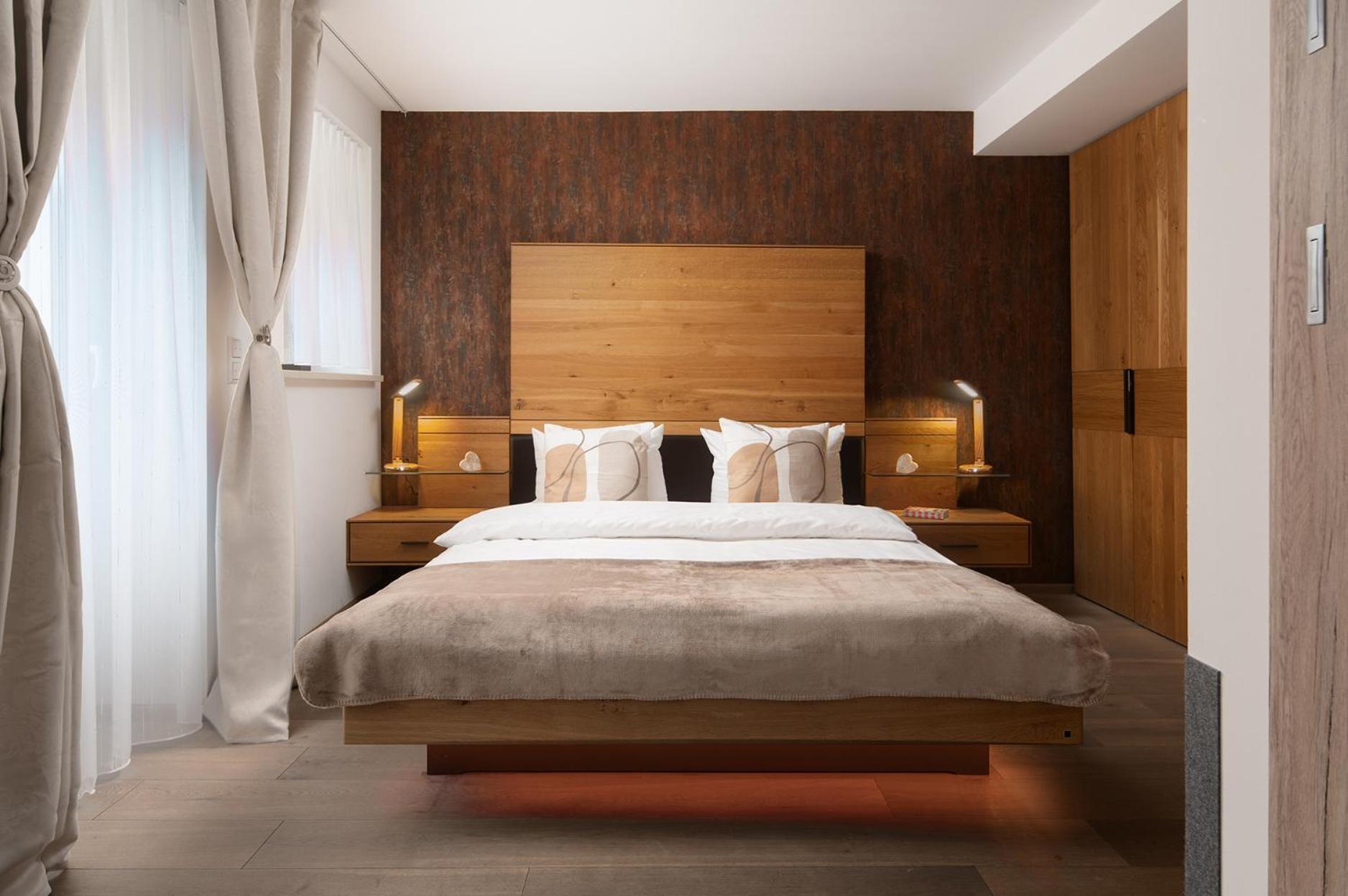 Hotel Vier Jahreszeiten An Der Therme & Kliniken Bad Krozingen Naehe Freiburg & Schwarzwald Ideal Fuer Wellness Kur & Business Ausfluege 24H Check In- Wlan & Parken Gratis Екстериор снимка