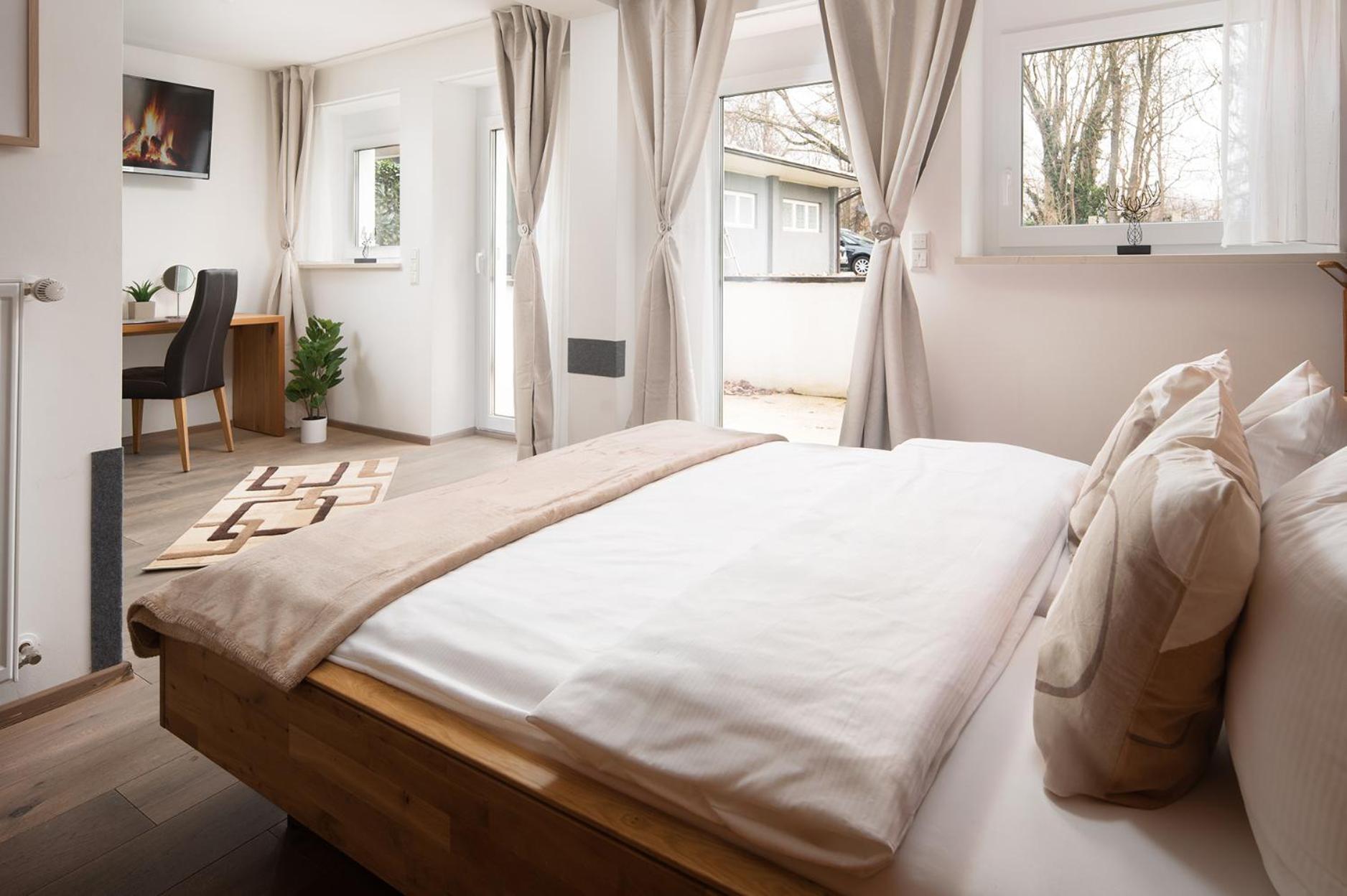 Hotel Vier Jahreszeiten An Der Therme & Kliniken Bad Krozingen Naehe Freiburg & Schwarzwald Ideal Fuer Wellness Kur & Business Ausfluege 24H Check In- Wlan & Parken Gratis Екстериор снимка